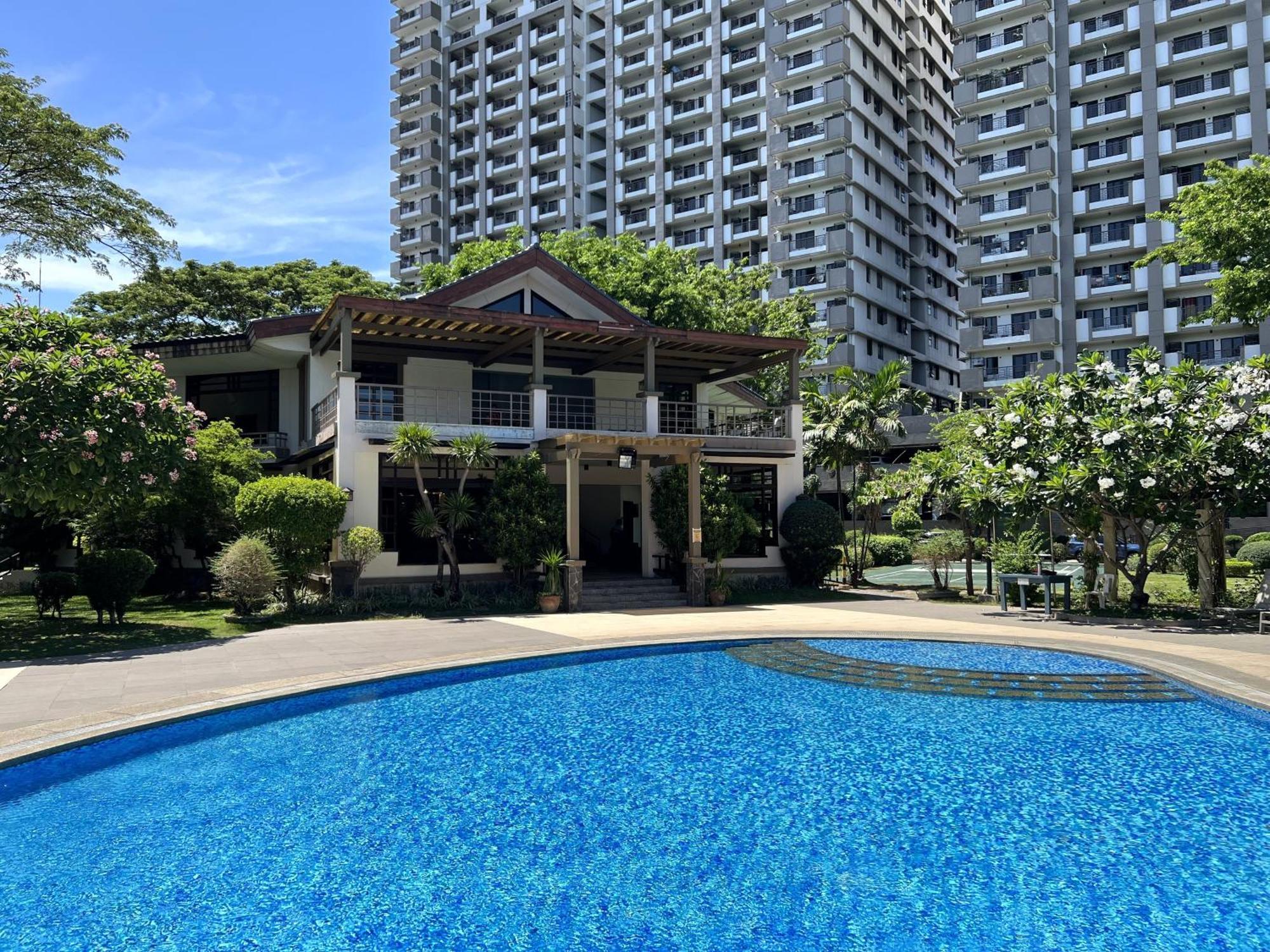 Stunning 2Br Apt, 65 Sq M Netflix At Rosewood Pointe Residences Near Bgc Manila Kültér fotó