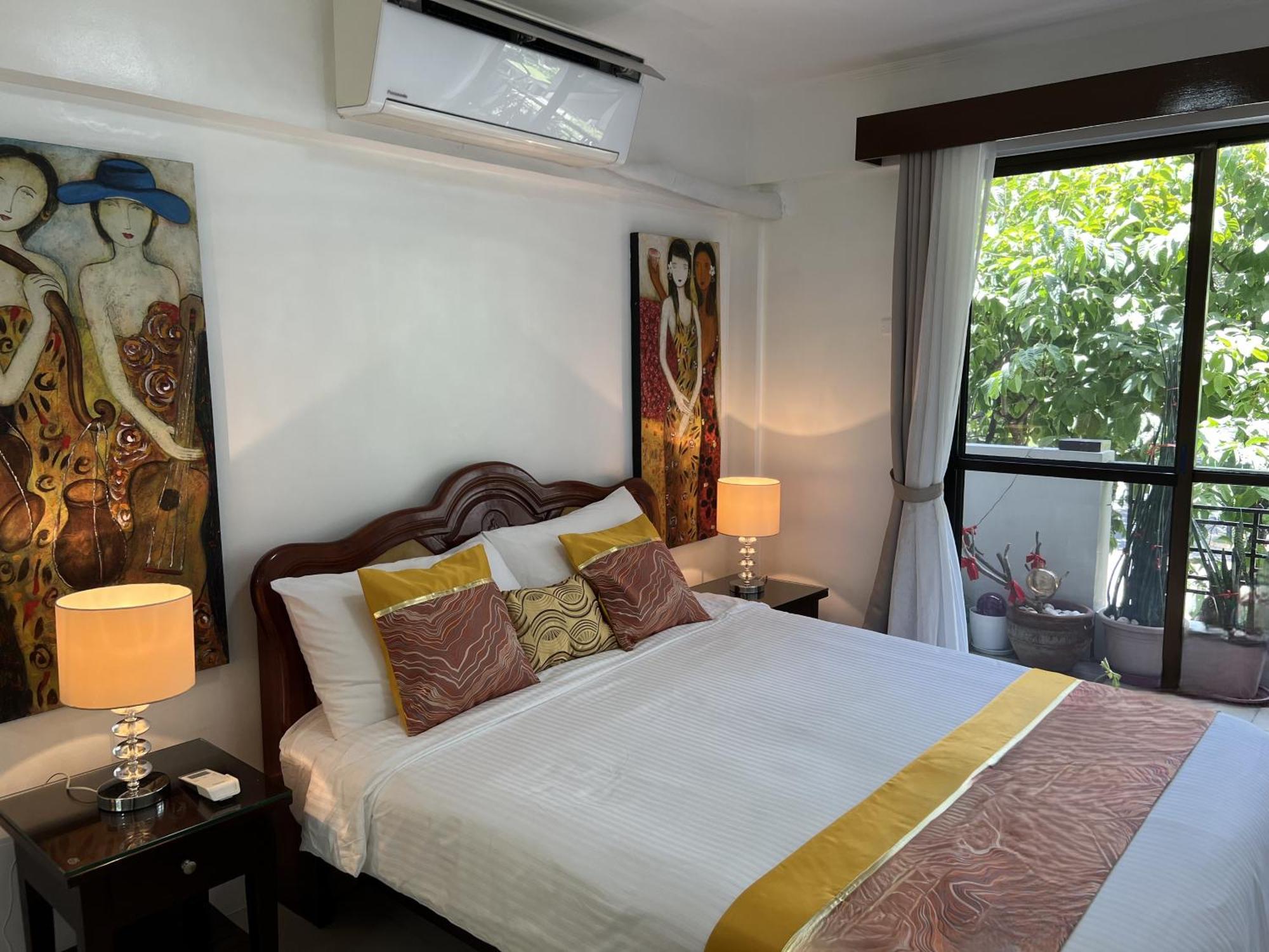 Stunning 2Br Apt, 65 Sq M Netflix At Rosewood Pointe Residences Near Bgc Manila Kültér fotó