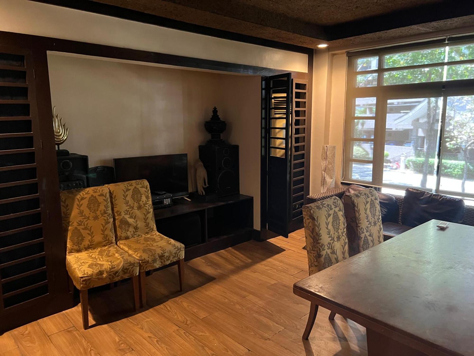 Stunning 2Br Apt, 65 Sq M Netflix At Rosewood Pointe Residences Near Bgc Manila Kültér fotó