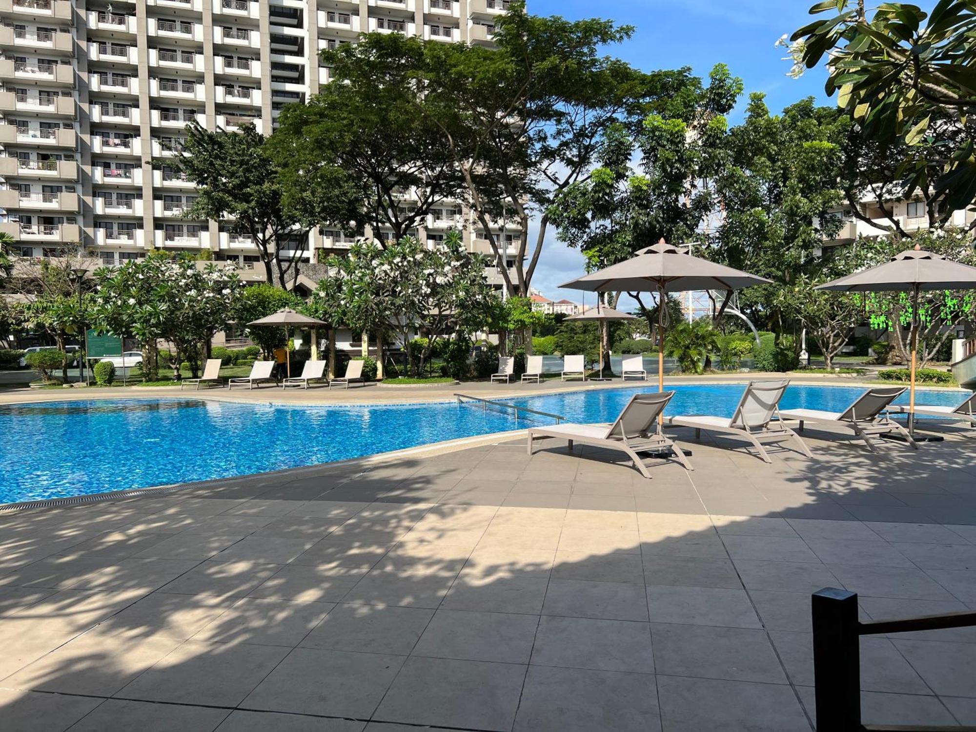 Stunning 2Br Apt, 65 Sq M Netflix At Rosewood Pointe Residences Near Bgc Manila Kültér fotó