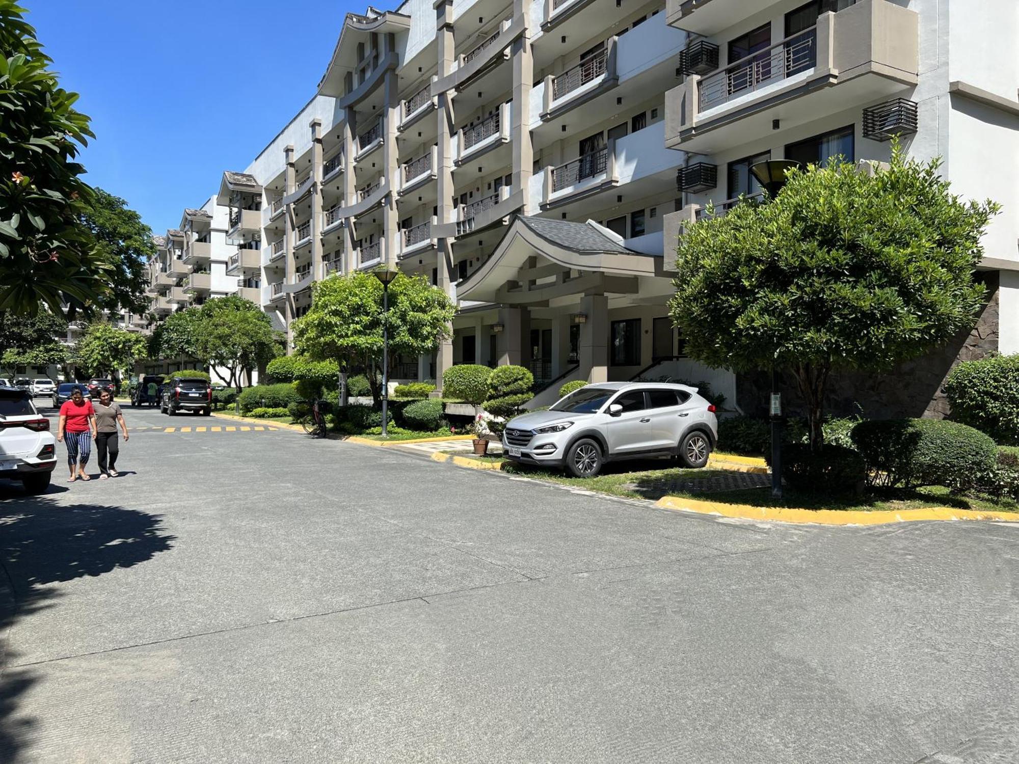 Stunning 2Br Apt, 65 Sq M Netflix At Rosewood Pointe Residences Near Bgc Manila Kültér fotó