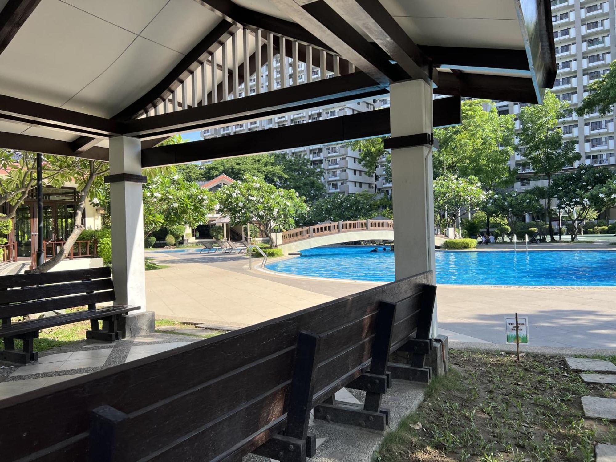Stunning 2Br Apt, 65 Sq M Netflix At Rosewood Pointe Residences Near Bgc Manila Kültér fotó