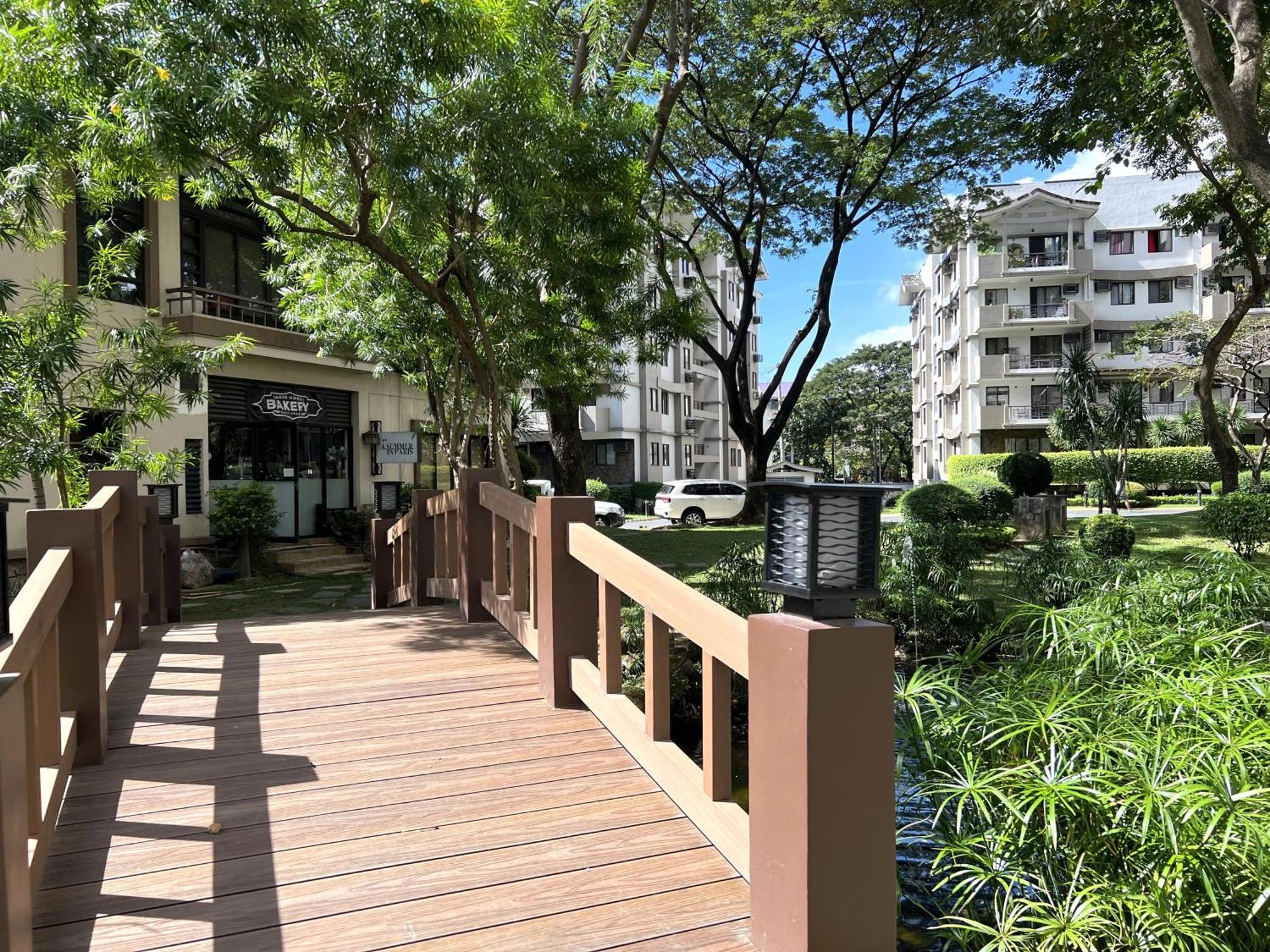 Stunning 2Br Apt, 65 Sq M Netflix At Rosewood Pointe Residences Near Bgc Manila Kültér fotó